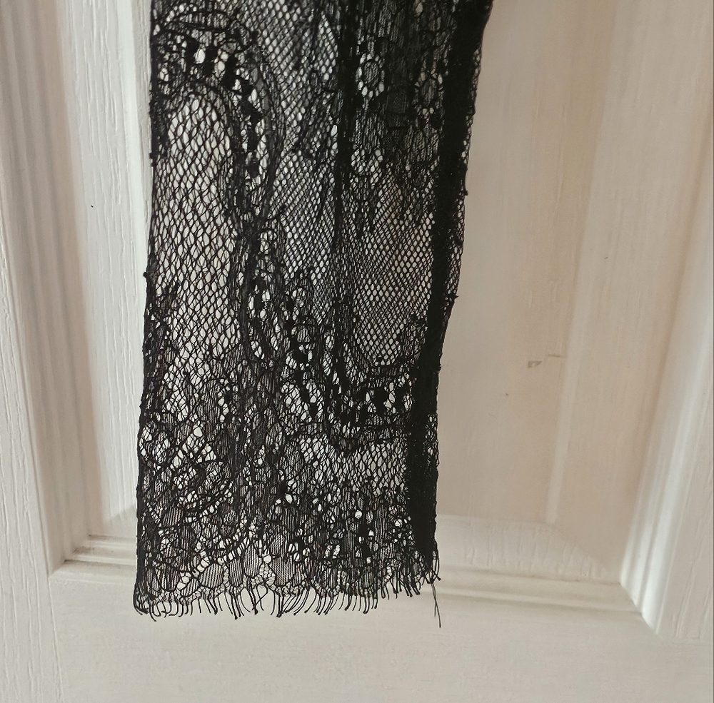 Chic Black Lace Blouse for Women - Picture 8 of 10